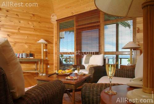 Meeru Island Resort 12